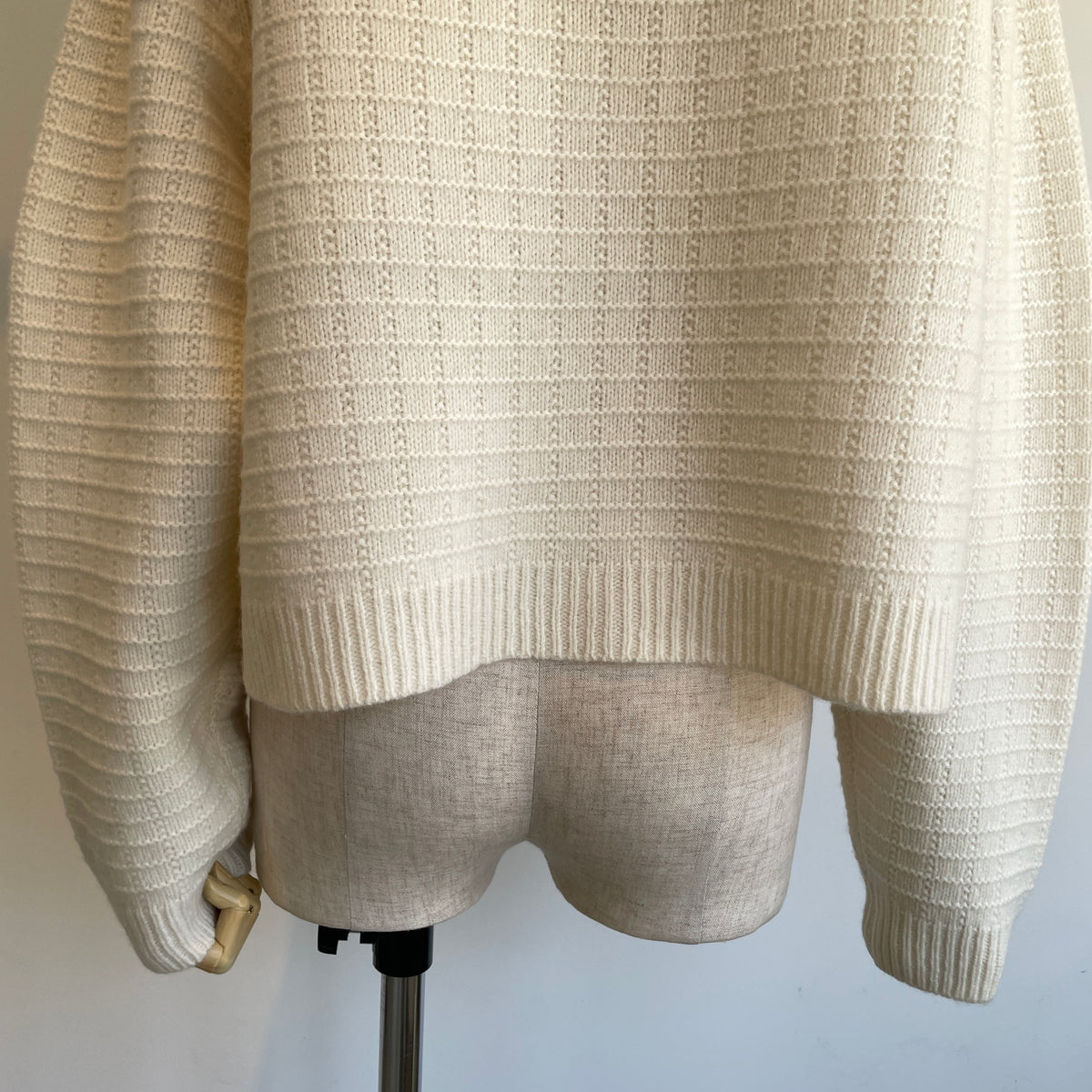 yuni//ウール / ハンド刺繍カーディガン　1701KN001262