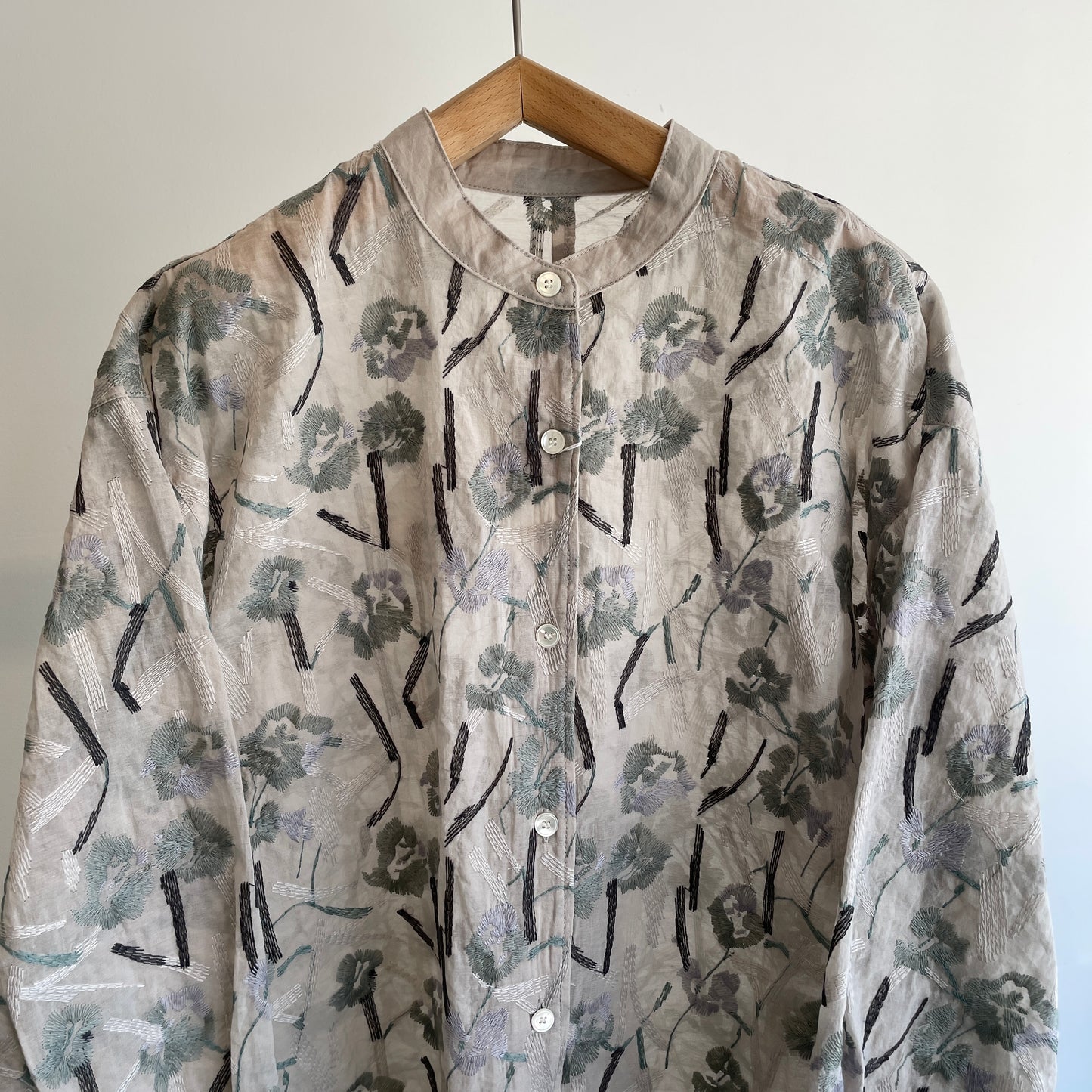 yuni//Cotton Nylon sheer blooming embroidery シャツ 1701BL011262