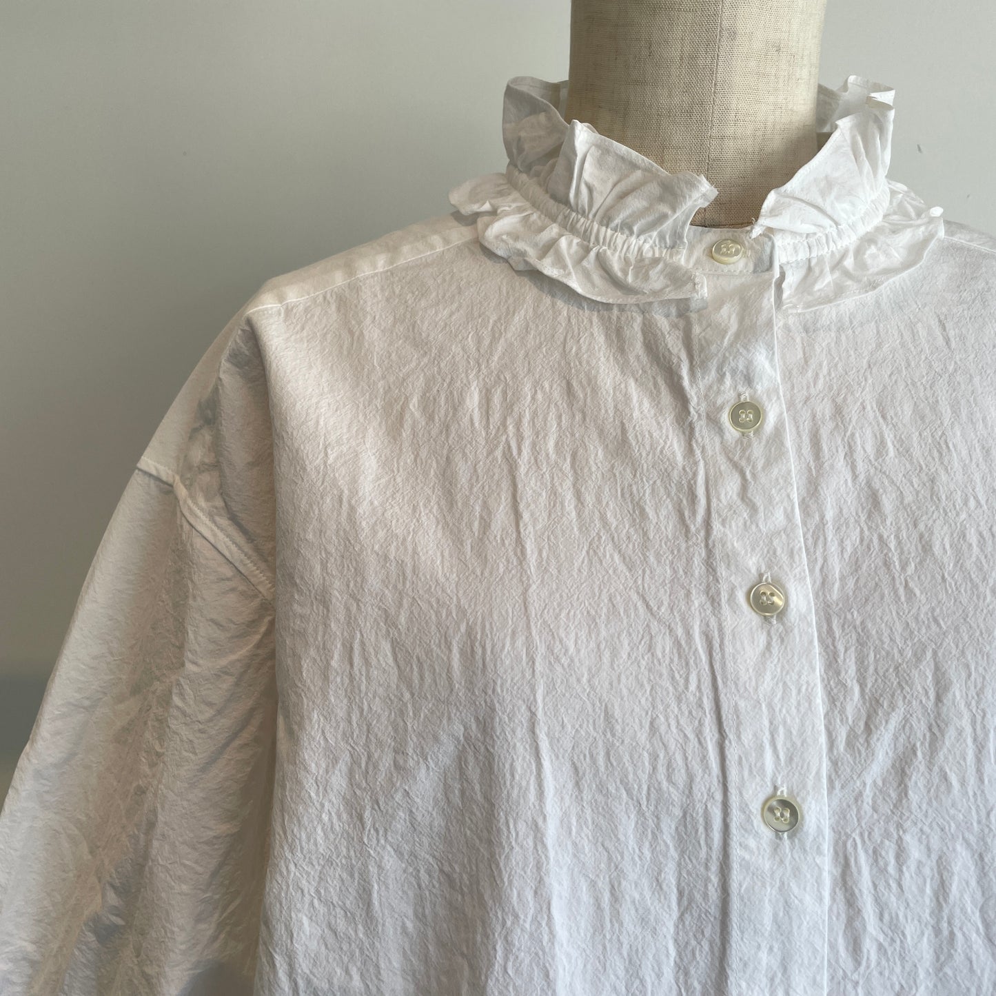 handsofcreation//強撚cotton桐七炊き変形フリル7分袖BL 01630642