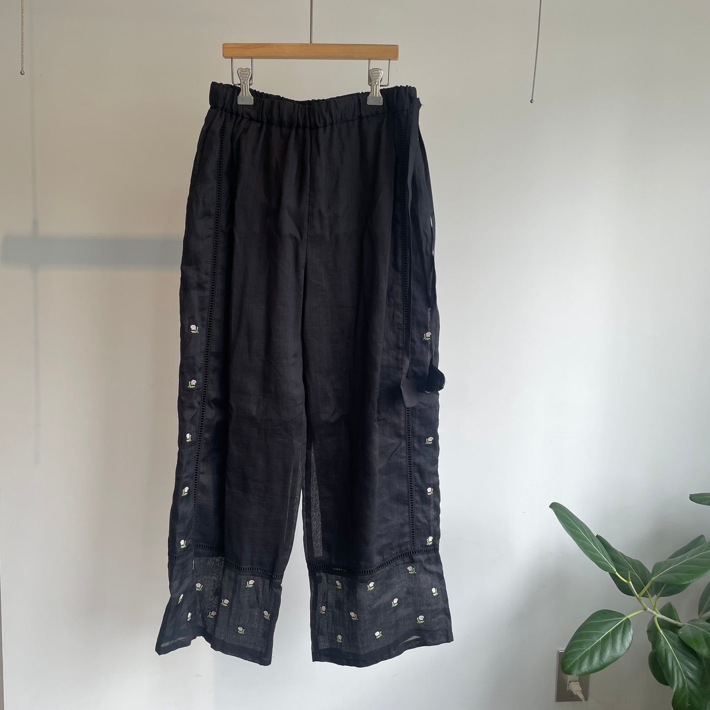 porter des boutons//boutonsパンツ P21-1-030