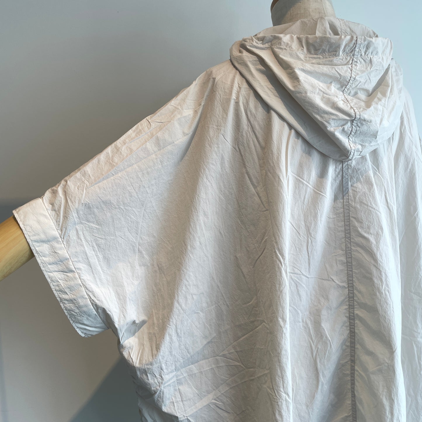 buoy buoy//45d NYLON 伊吹染め PONCHO シャツ　2701BL017261