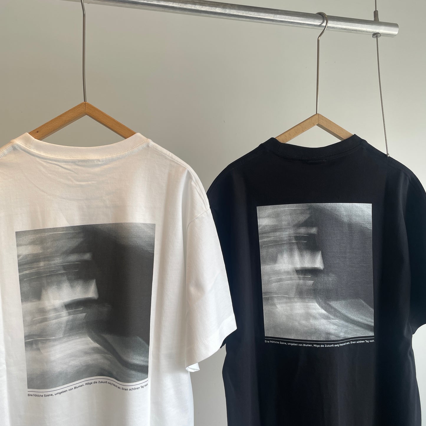 iki//ファインジャージー天竺 ウェーブロゴ Tシャツ　3101CT021261