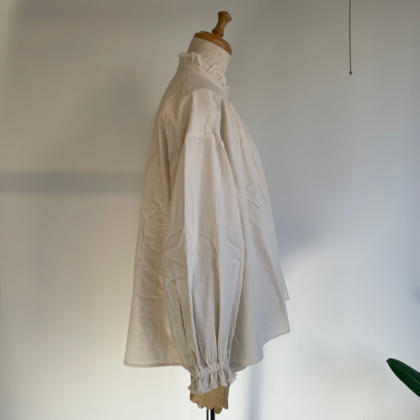 handsofcreation//5.0ZベンベルグウールデニムフリルカラーBL 02610602