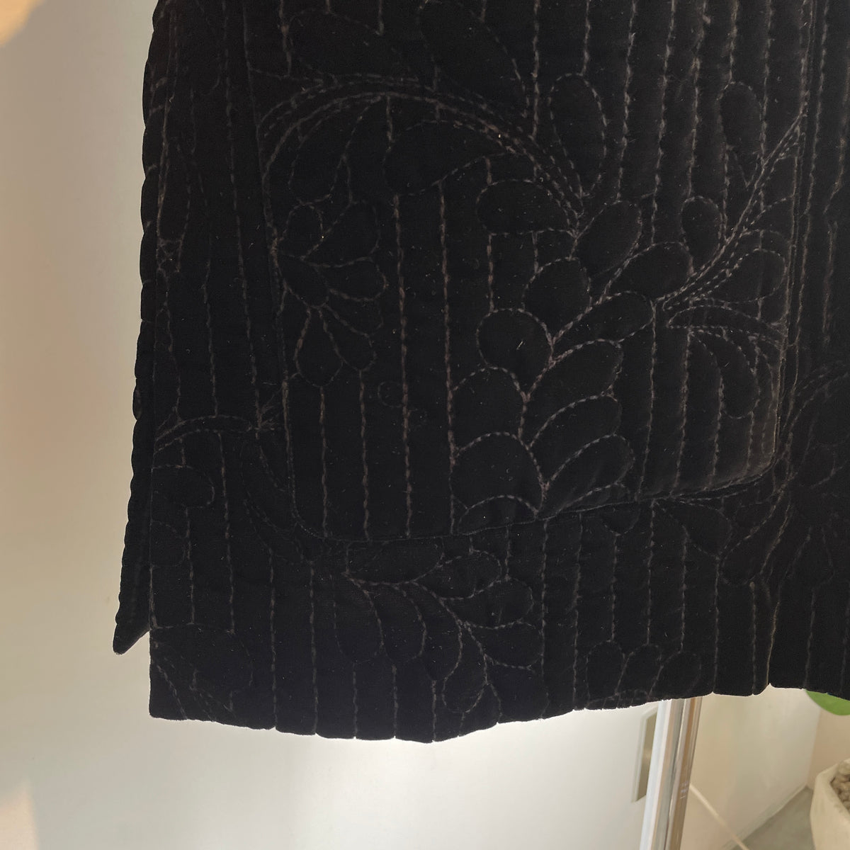 heriter//velvet quit embroidery short coat H2-26-6006