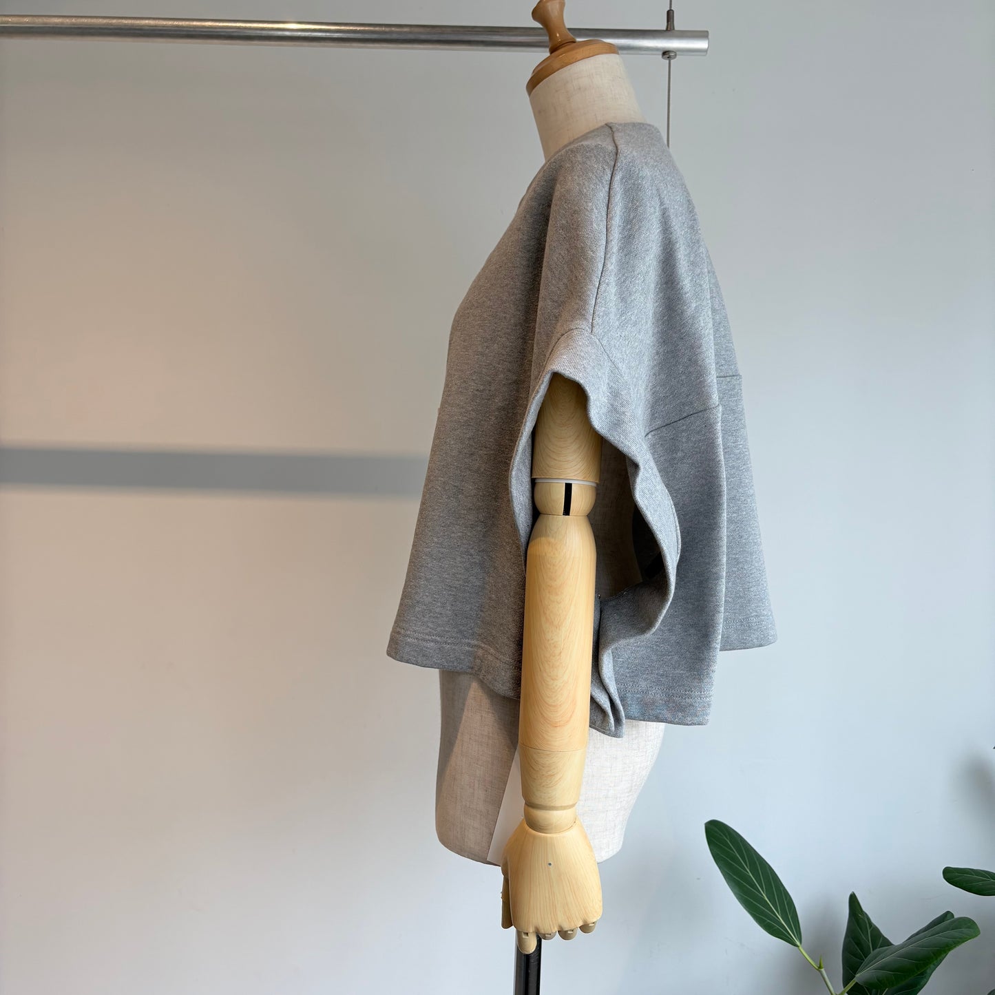 SI HIRAI//SHORT ROBE CHSS26-6011