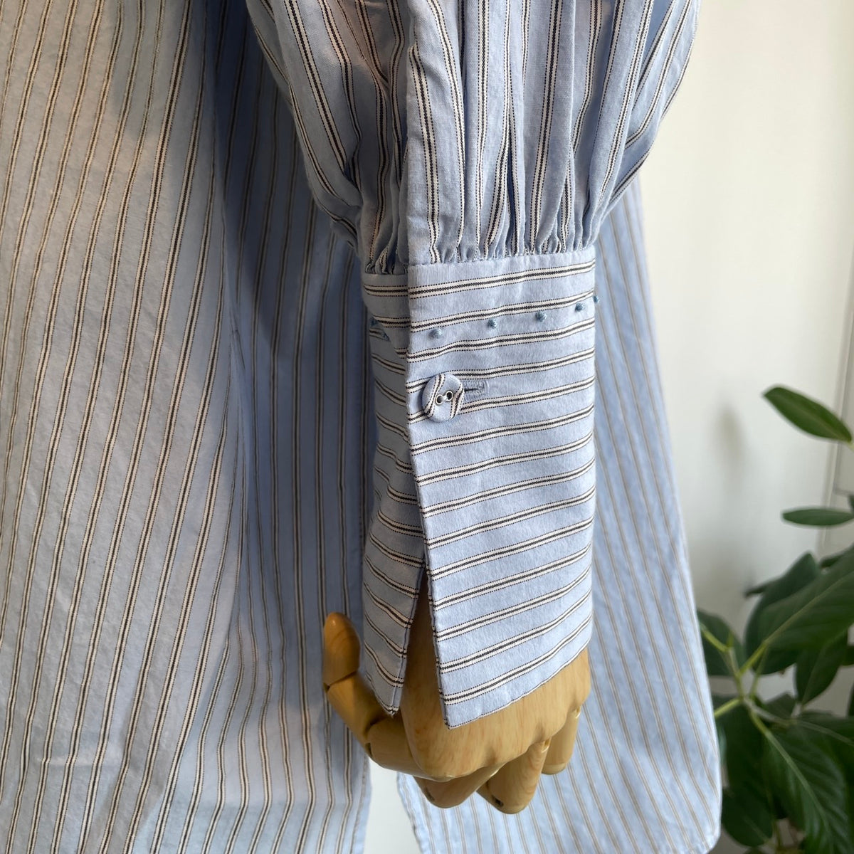 MarchAprilMay//param shirts パラムシャツ(バックオープンシャツ)