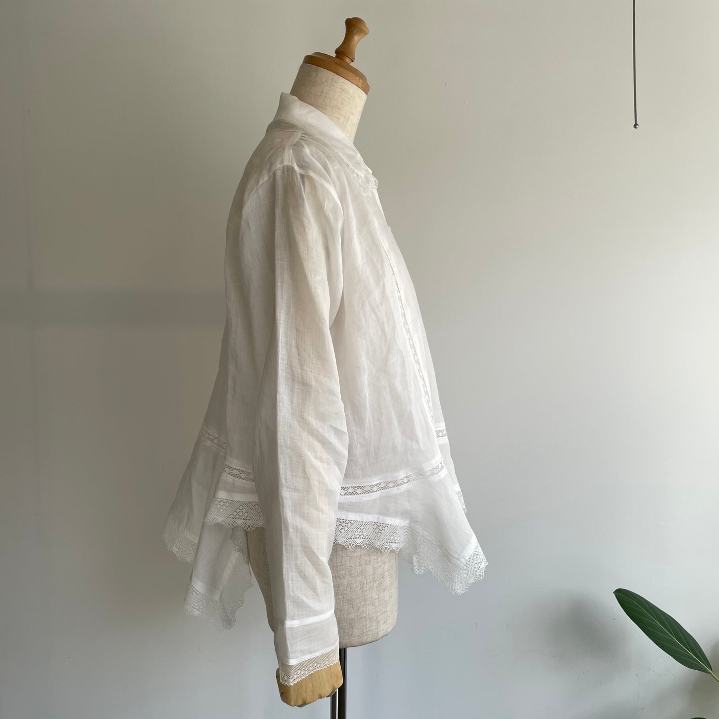 NATIVE VILLAGE//No.6 寂静 ロングスリーブレースブラウス　31261-06207