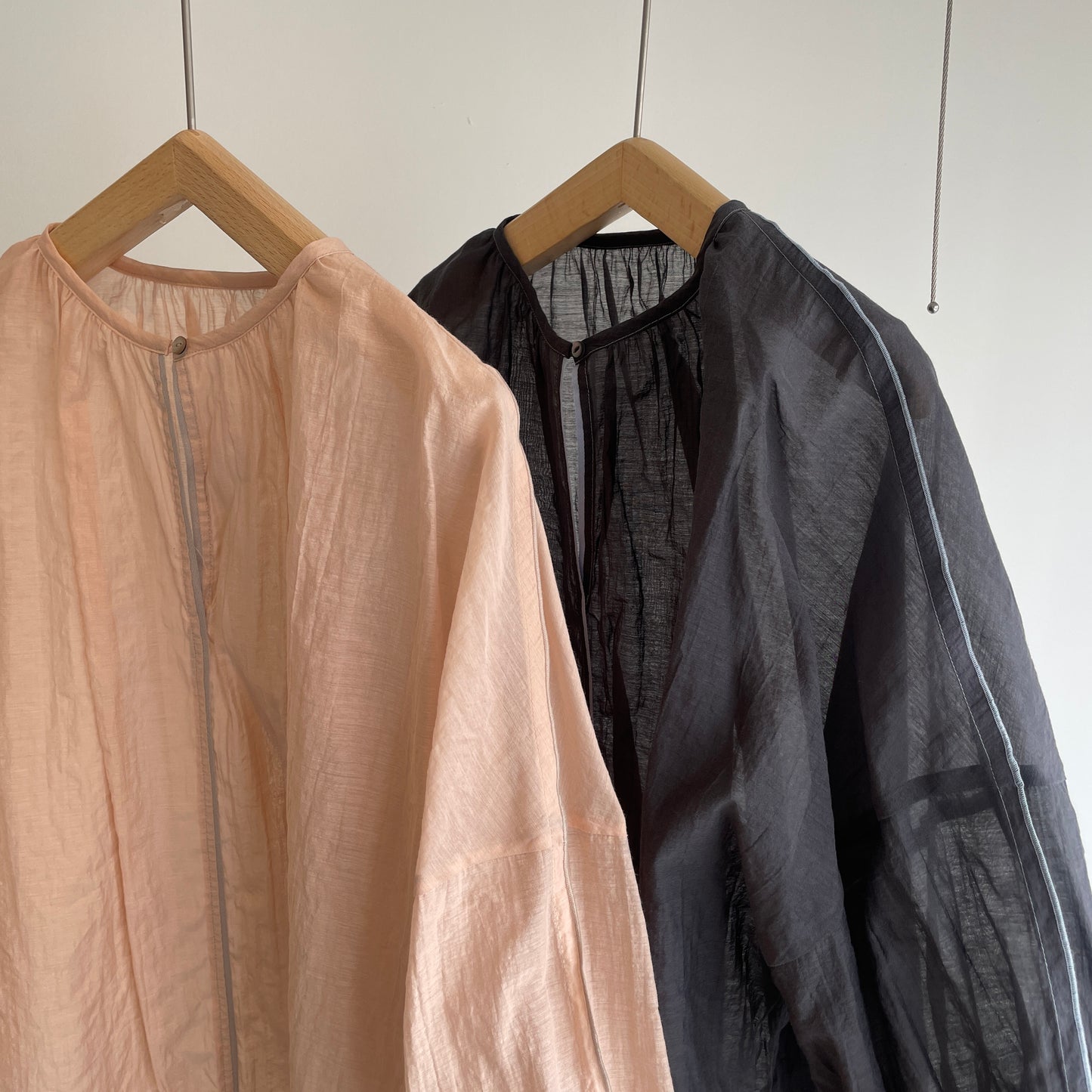 qiri //veil gather blouse BL006