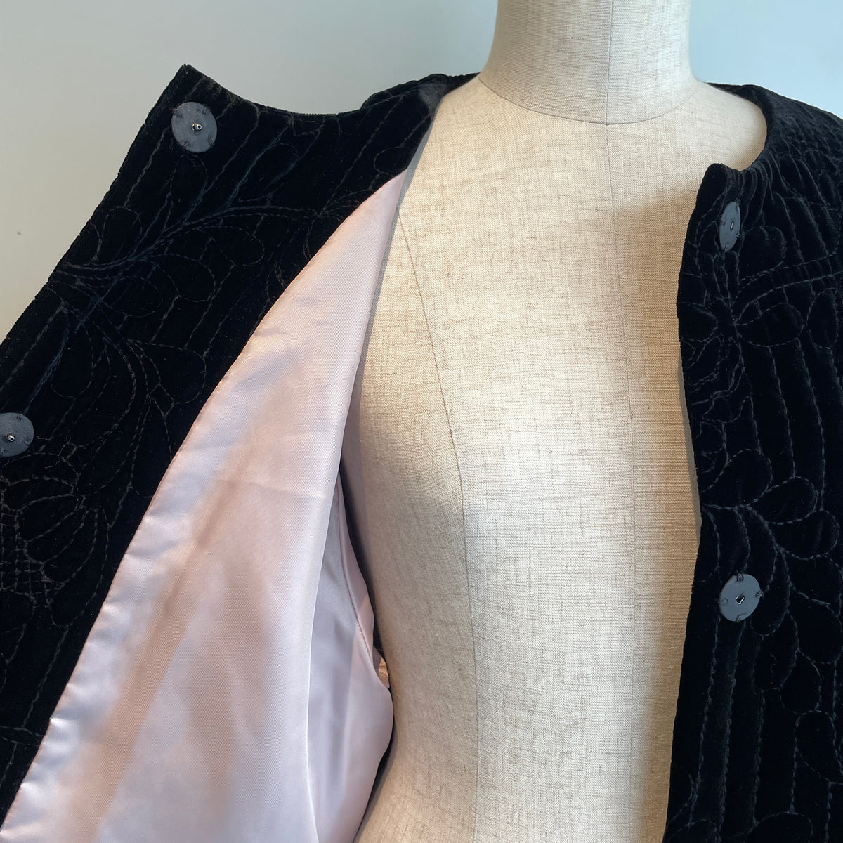 heriter//velvet quit embroidery short coat H2-26-6006