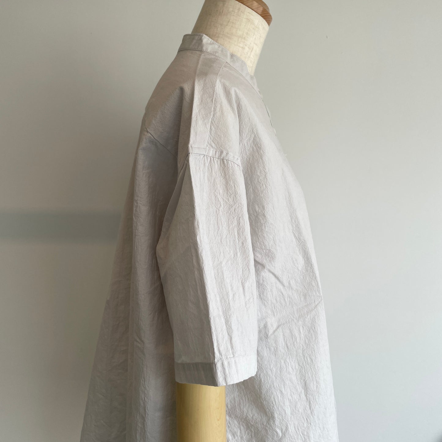 handsofcreation//強然cotton桐七炊きバンドカラー半袖シャツ　01630643