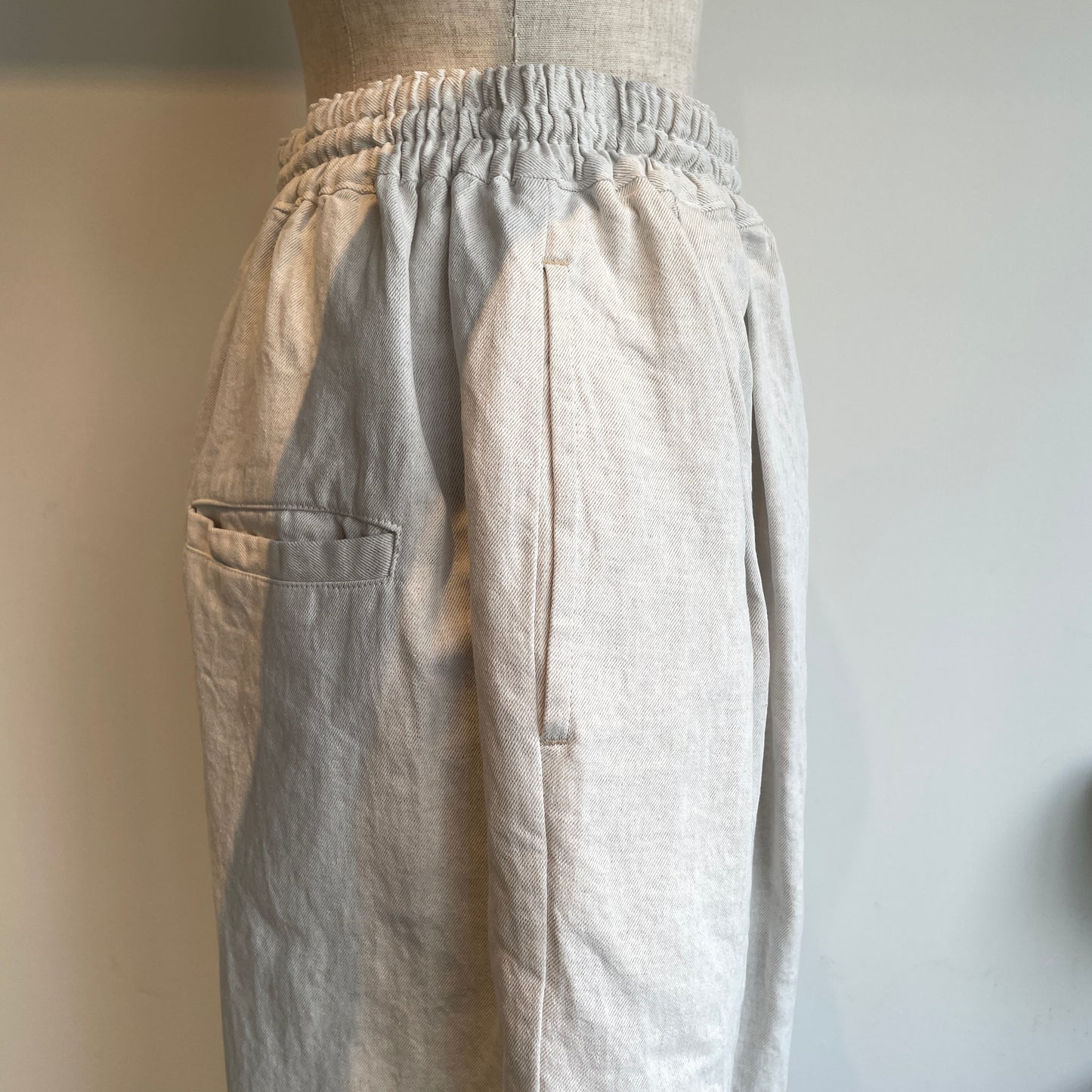yuni//Cotton/Linen denim wide cocoon パンツ　1701PT016261