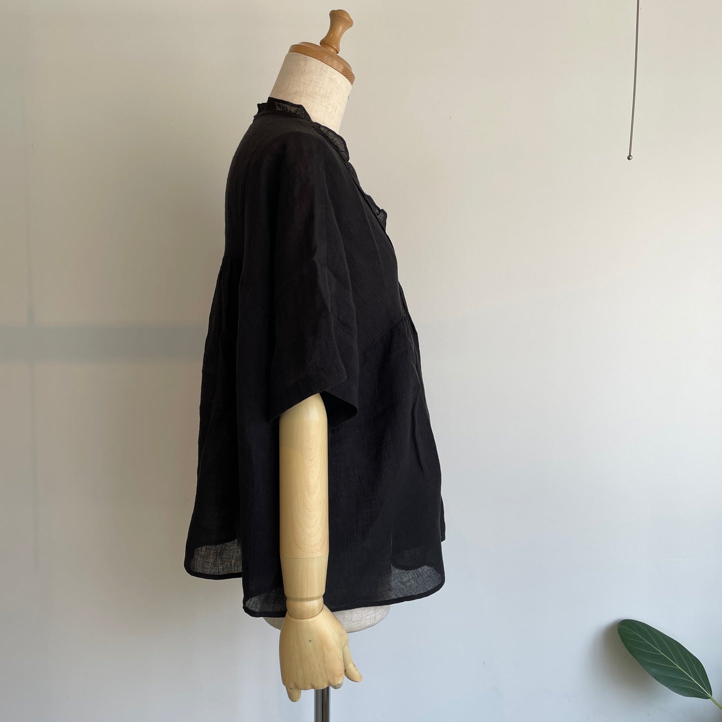 handsofcreation//60/-Linen解撚ワッシャークロスV／NプルオーバーBL 01630638