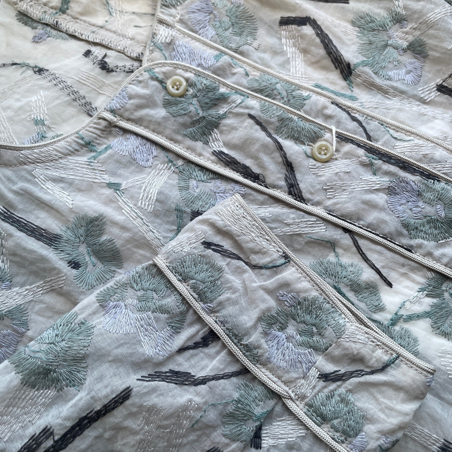 yuni//Cotton Nylon sheer blooming embroidery haori ブラウス 1701BL012262