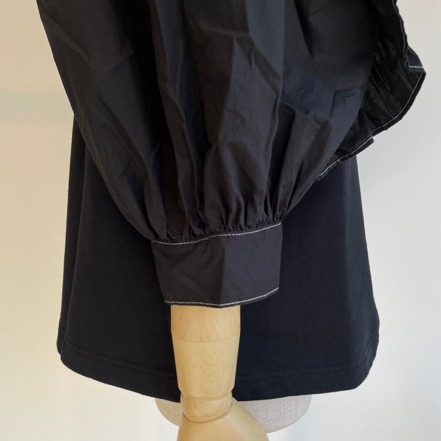 universaltissu//セントラル裏毛タイプライターコンボフリルPO
US260CT032