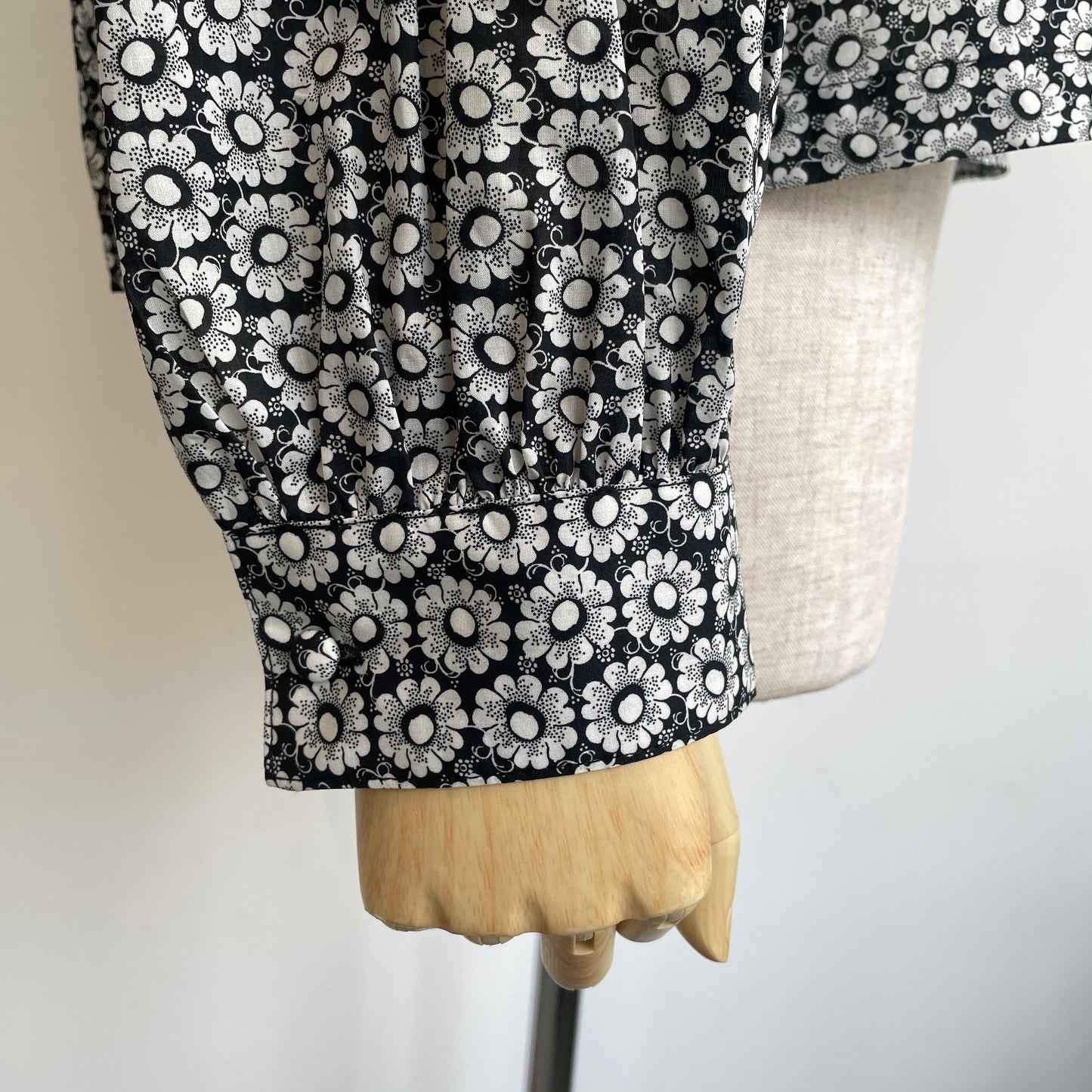 porterdesboutons//リバティフラットカラーフリルブラウス　P14-1-047