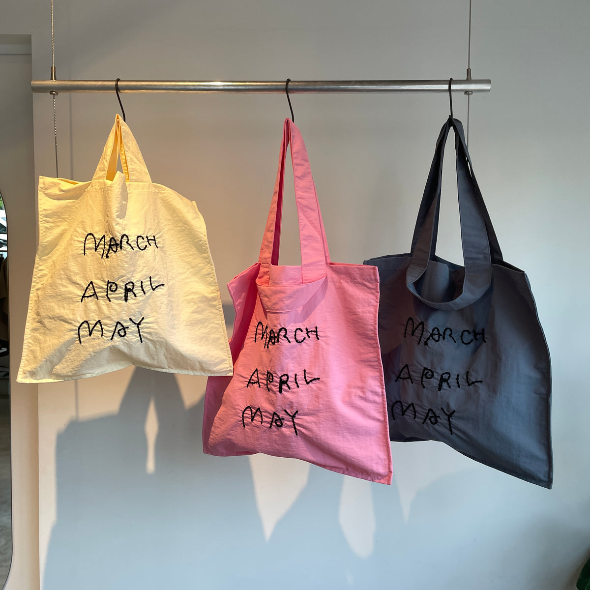 March April May//NY stitch tote ステッチトート
3-8-025