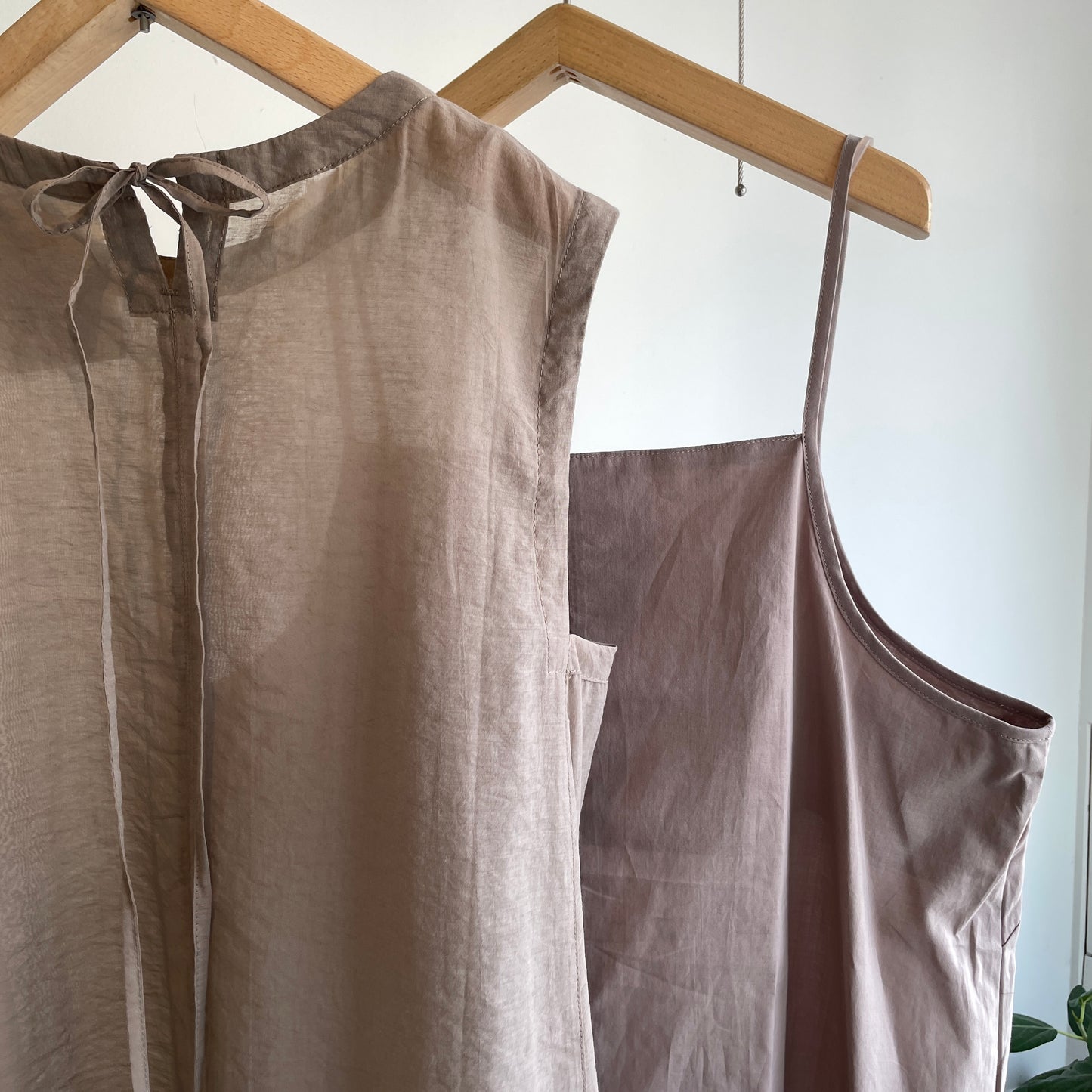 yuni //C/Ny sheer no sleeves ワンピース　1701OP029261