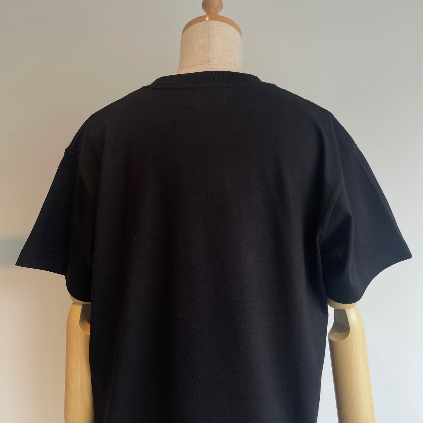 Sweet Little Nothing//Lily of the valley　半袖Tシャツ(すずらん)ブラック