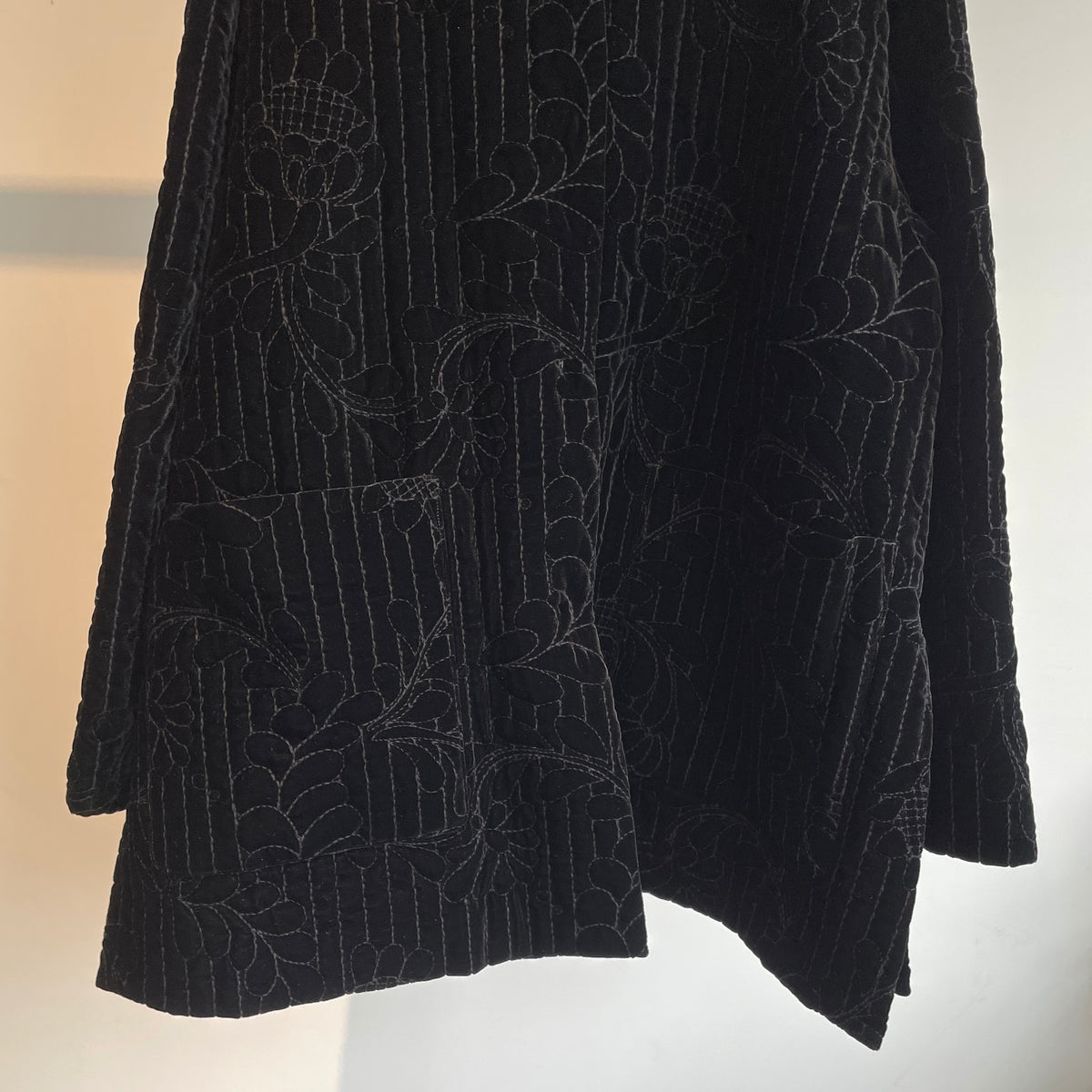 heriter//velvet quit embroidery short coat H2-26-6006