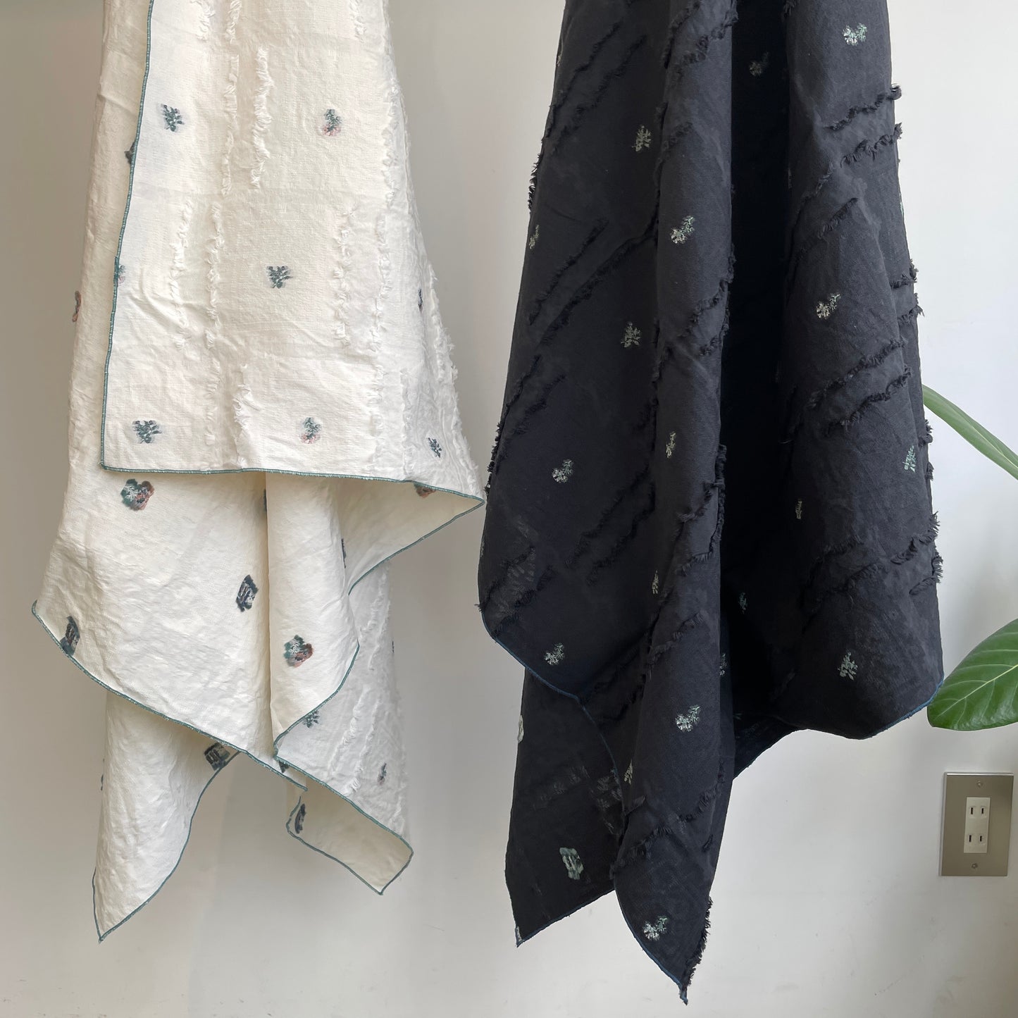 qiri //fleurs' lace jacquard stole 6301CU002261