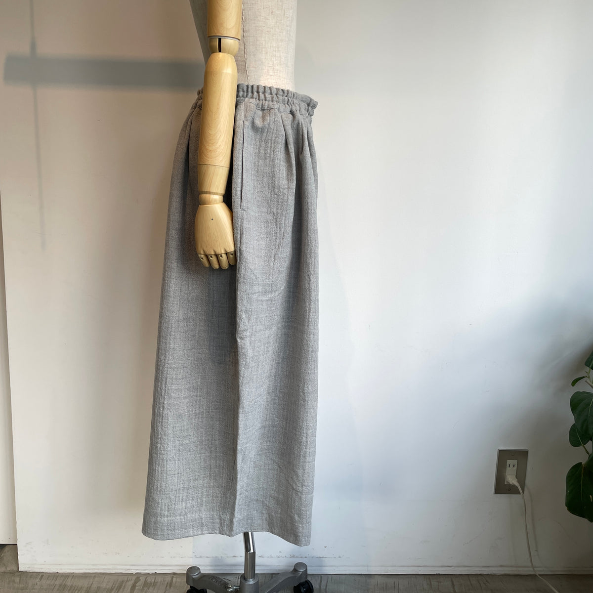 handsofcreation//wool soft gauzeオーバーイージーキュロットパンツ　01650342