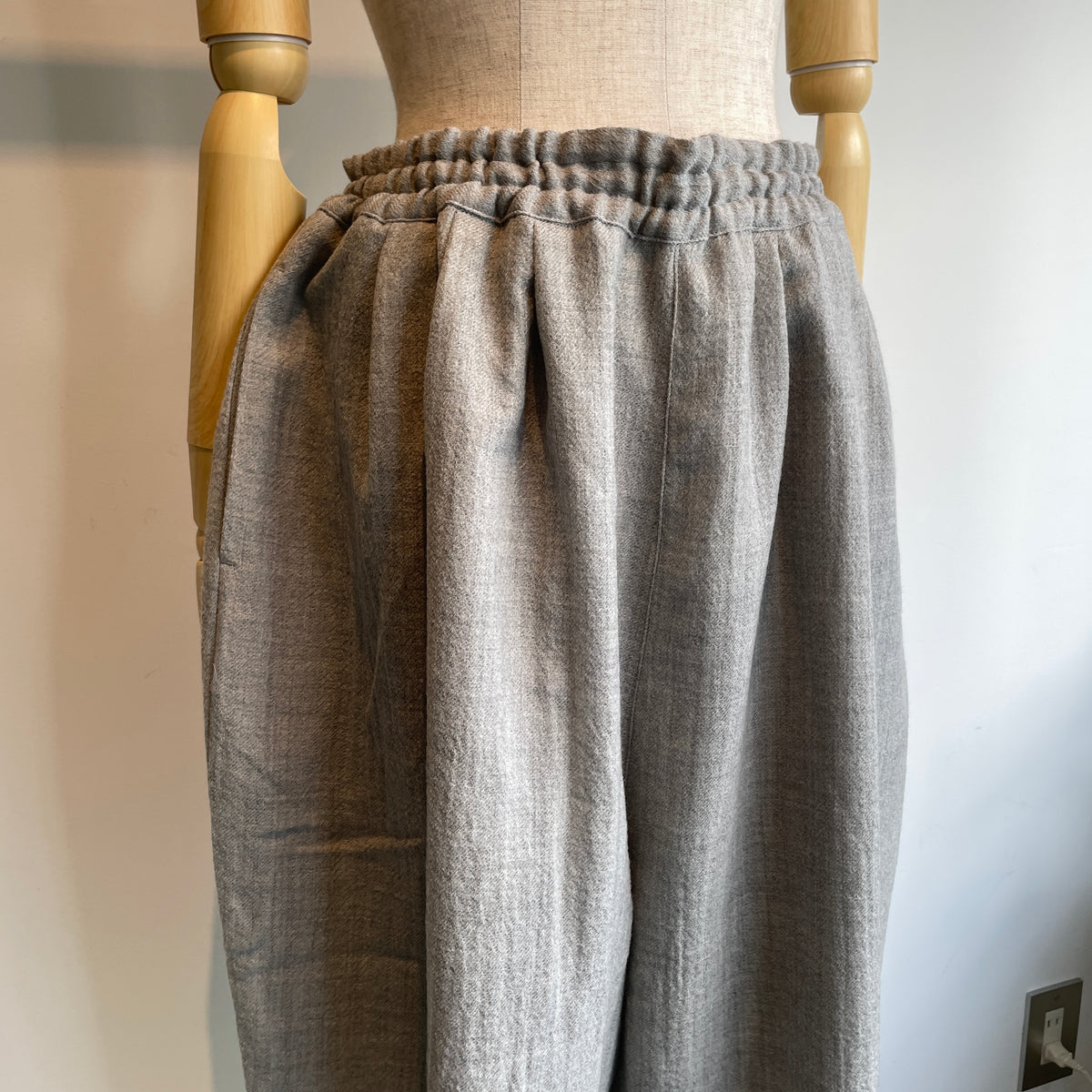 handsofcreation//wool soft gauzeオーバーイージーキュロットパンツ　01650342